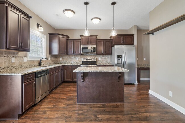 Building Photo - 312 Rye Dr