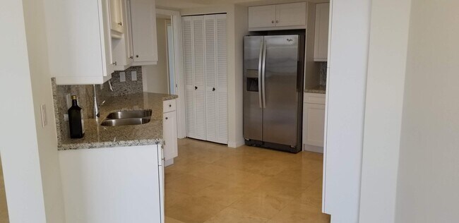 Building Photo - 3560 S Ocean Blvd