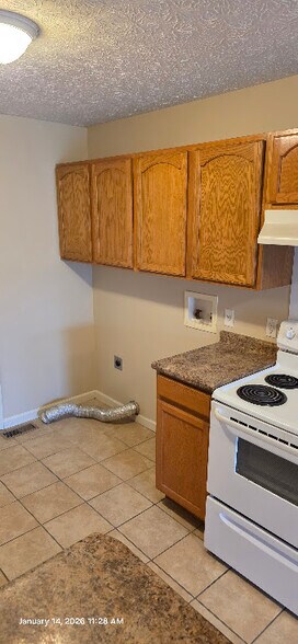 Building Photo - 67 Wedgewood Ct