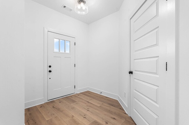 Building Photo - 6804 Fir St