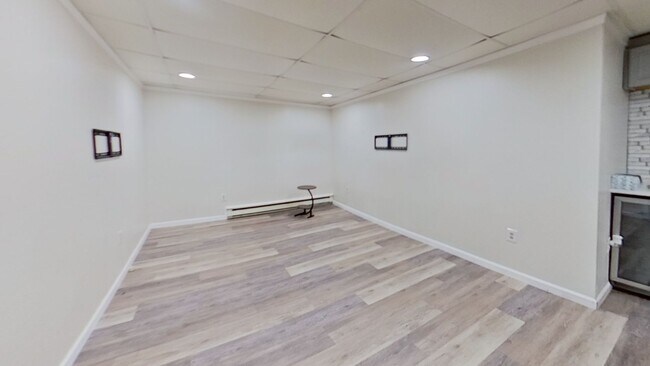 Building Photo - 1327 Hill St