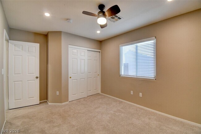 Building Photo - 3719 Maple Creek Ave