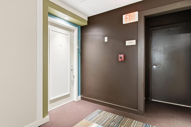 Building Photo - 550 Okeechobee Blvd