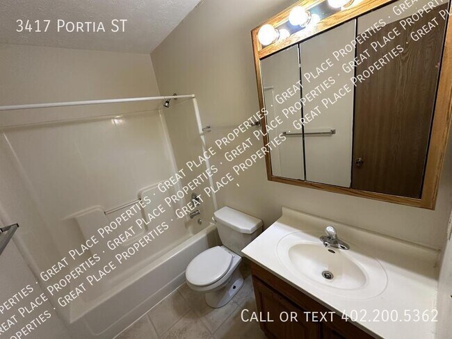 Building Photo - 3417 Portia St