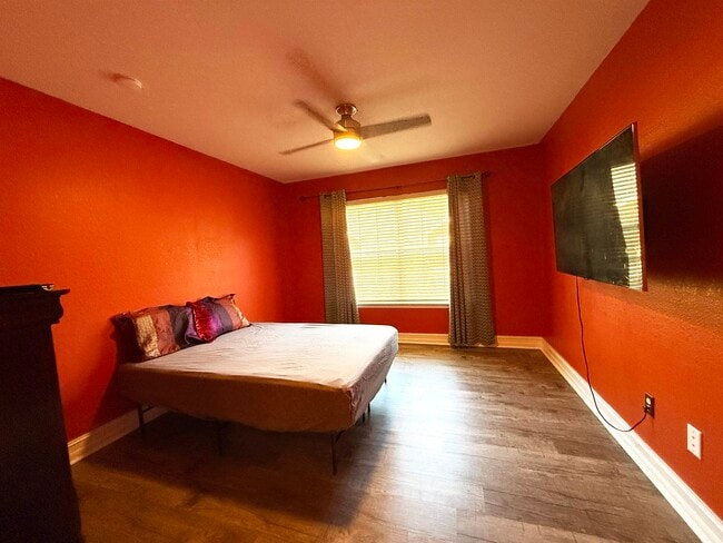 Building Photo - 1508 Crescent Hills Dr