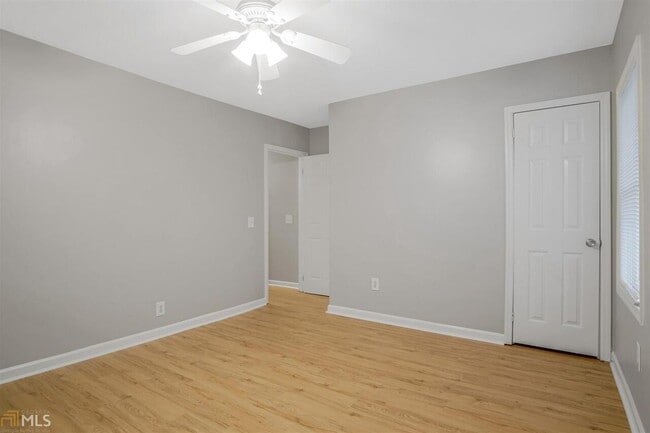 Building Photo - 1270 Trenton St SE