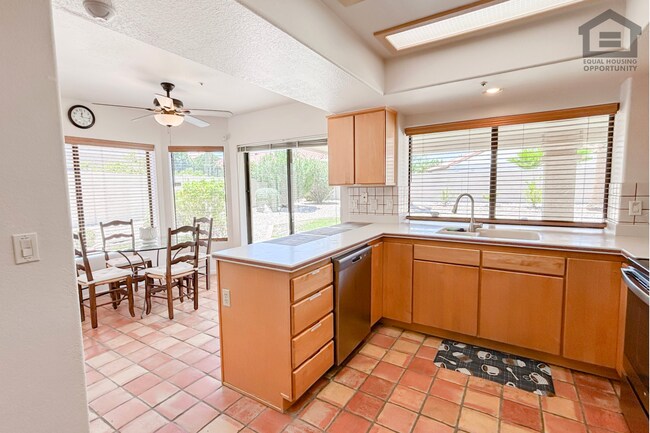 Building Photo - 3Bed/2Bath Furnished Home w/Stunning Backyard! Ready for Immediate Move-In! – POOL!