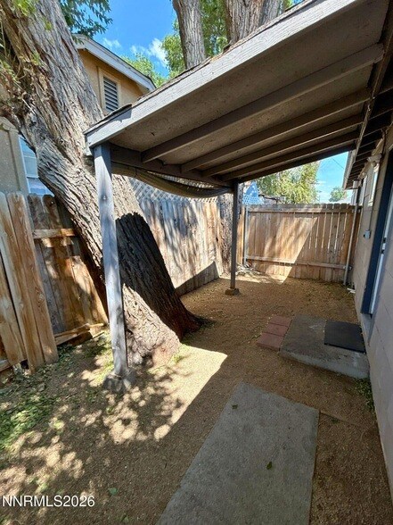 Building Photo - 835 20th St