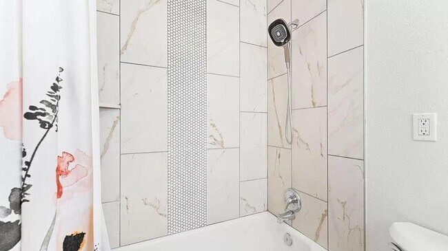 Building Photo - PRE-LEASING for JULY - Modern Chic 3 Bedroom Home