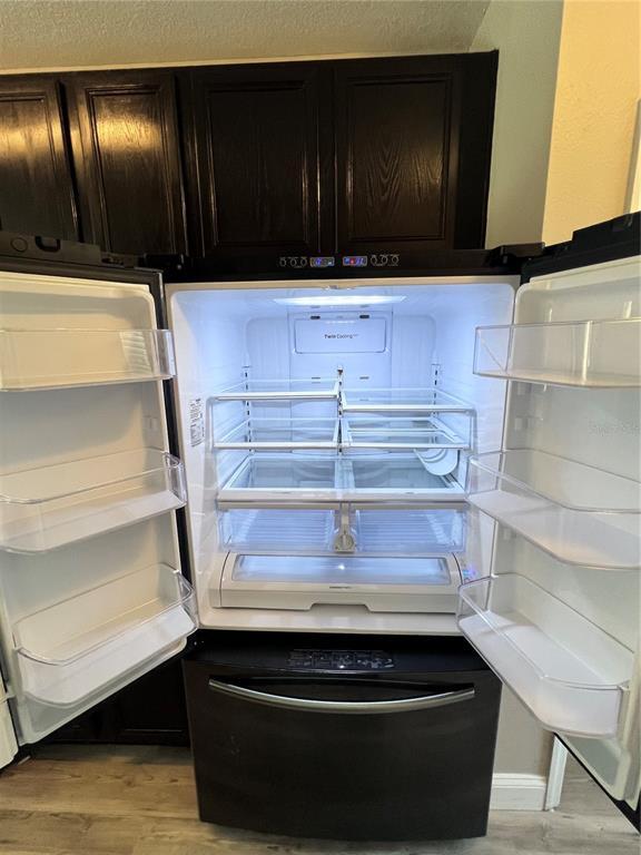 Building Photo - 6259 S Chickasaw Trail