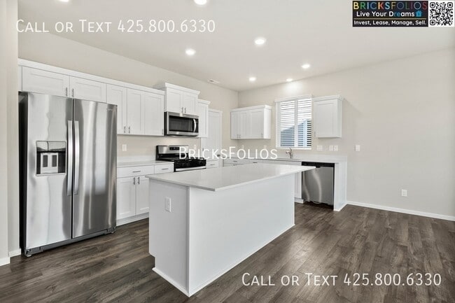 Building Photo - 1342 SW Pendleton Way