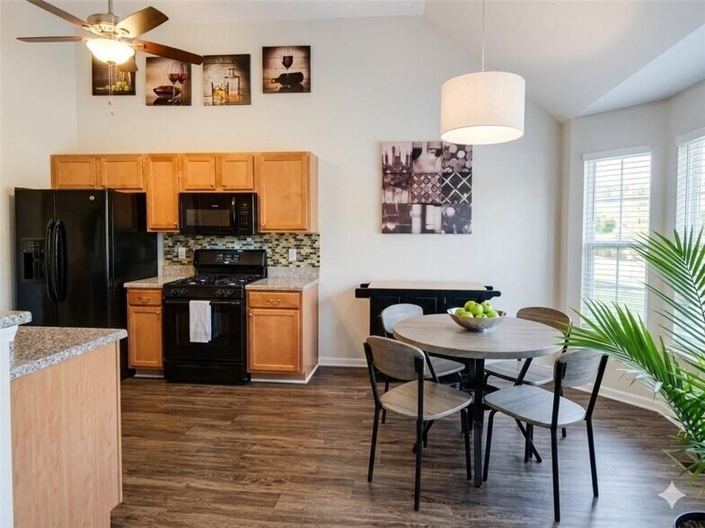 Building Photo - 3155 Hunting Creek Pass