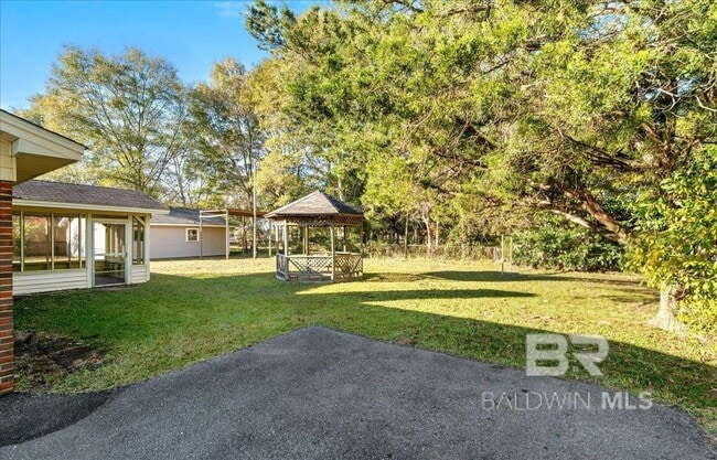 Building Photo - 101 Stover Dr