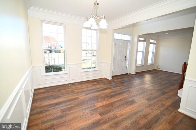 Building Photo - 7001 Chaptico Ct