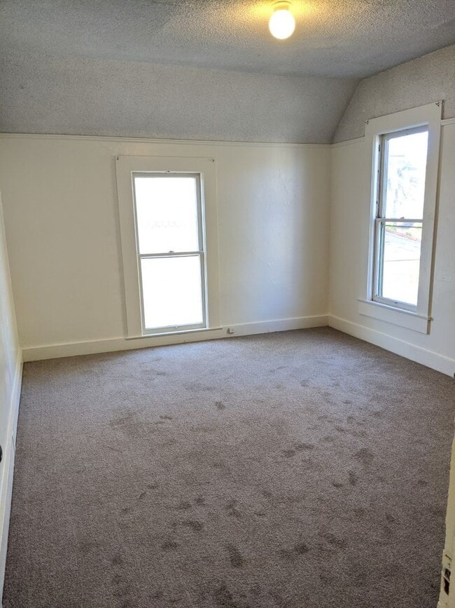 Building Photo - 1510 Broad St