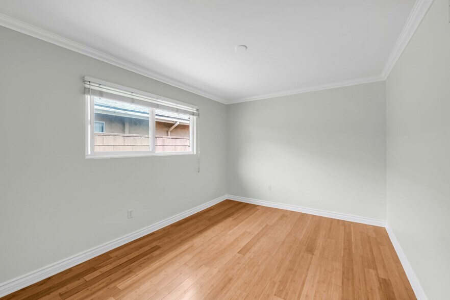 Building Photo - 13004 Lull St