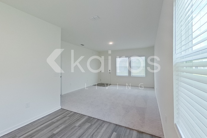 Building Photo - 644 Castillo Dr