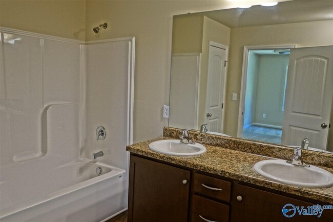 Building Photo - 146 Tybee Dr