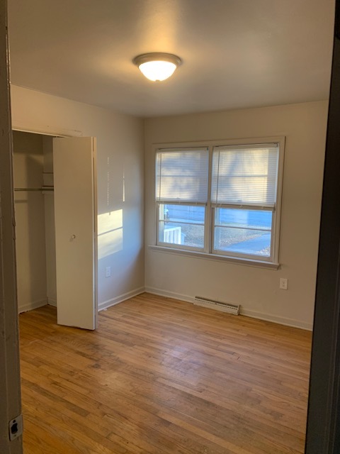 Bed 1 - 416 Putney St