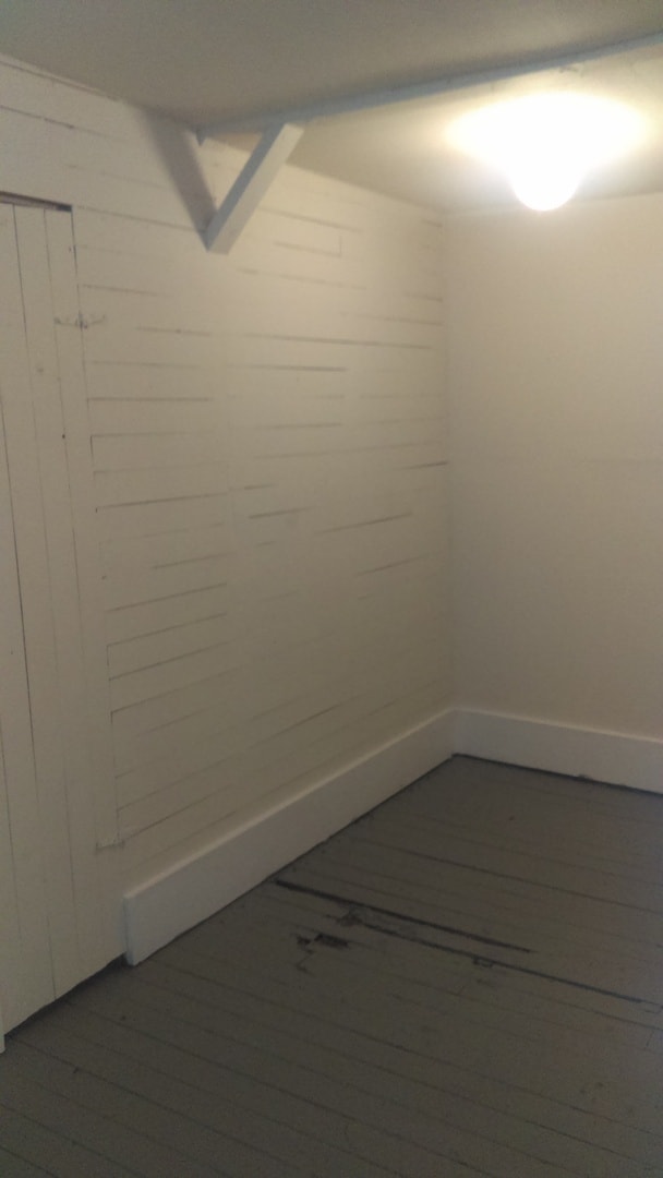 Building Photo - 3 Bed, 1 Bath - East Nashville Gem, Walking Distance to The Pharmacy