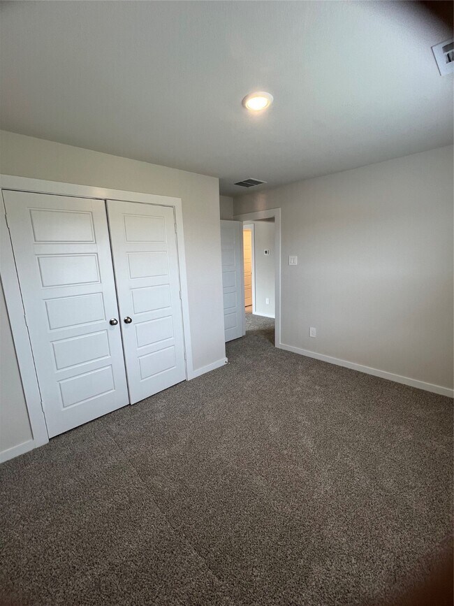 Building Photo - 1722 Cayden Oak Ln