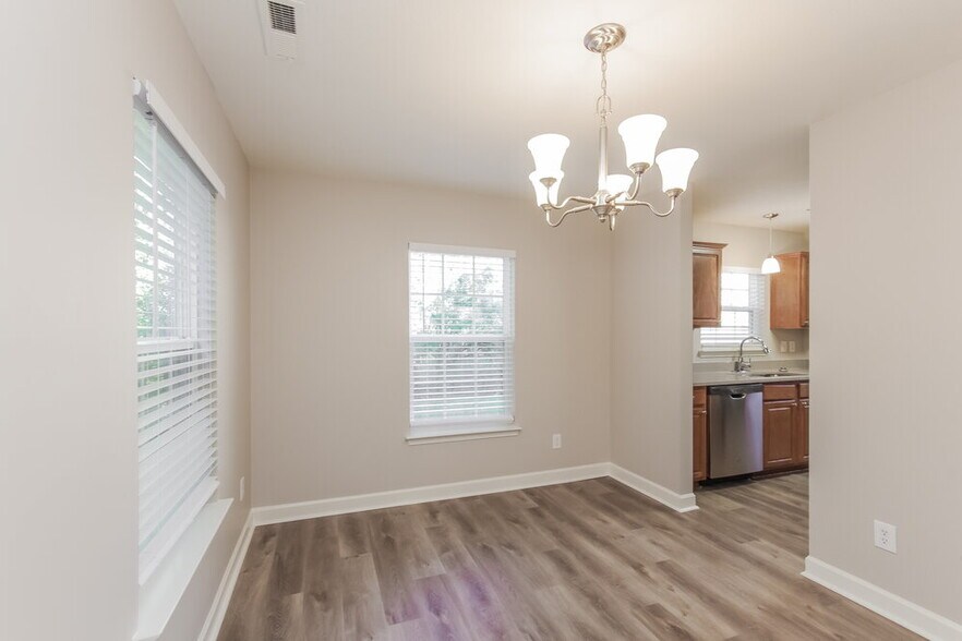 Building Photo - 1209 Willow Bridge Ct