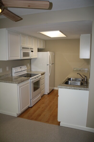 Primary Photo - 10232 SE Talbert St