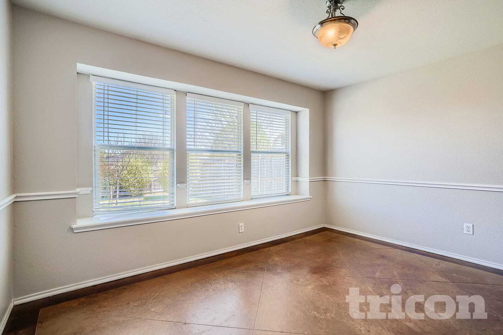 Building Photo - 934 Benjamin Dr