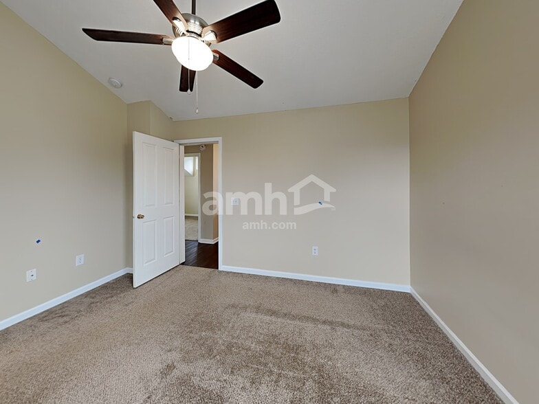 Building Photo - 11147 Winterwood Dr