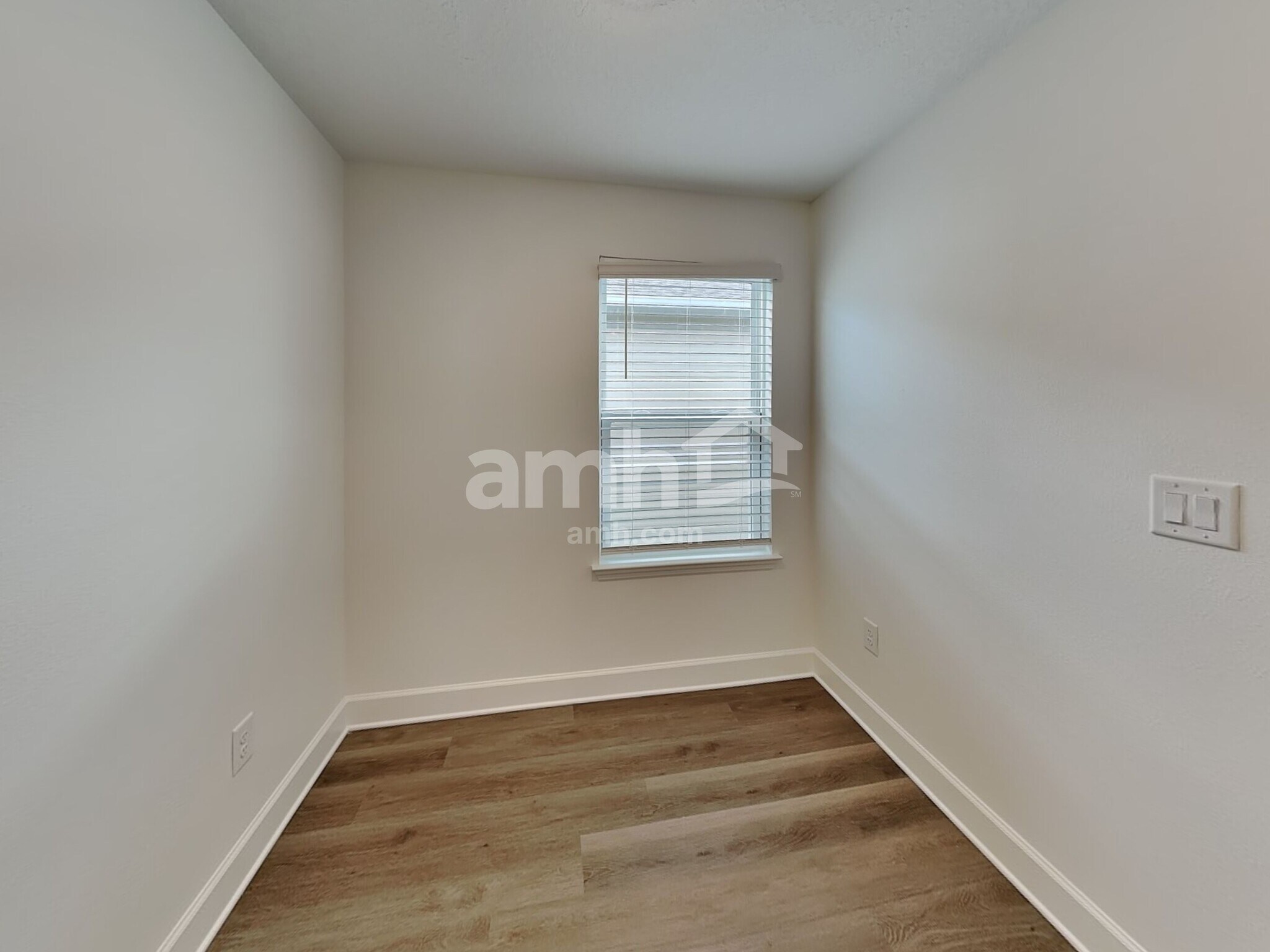 Building Photo - 16644 Cheyanne Ct