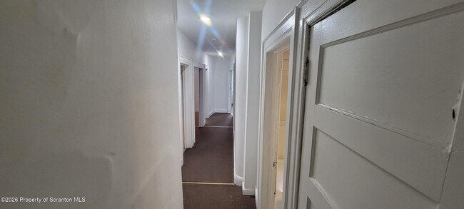 Building Photo - 805 Monroe Ave