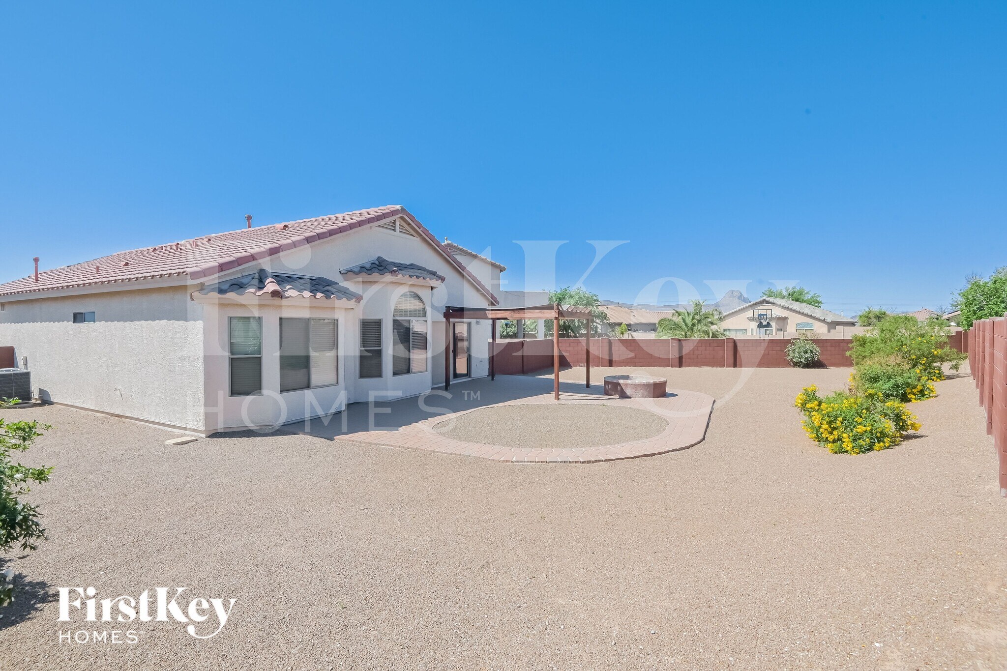 Building Photo - 5740 W Hayfield St