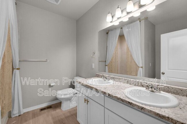 Building Photo - 7405 Marbled Wood Pt