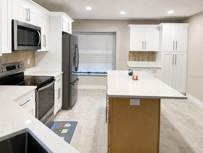Building Photo - 10114 Allenwood Dr