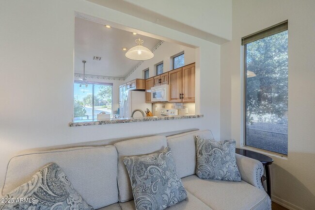 Building Photo - 4269 E Cassia Ln