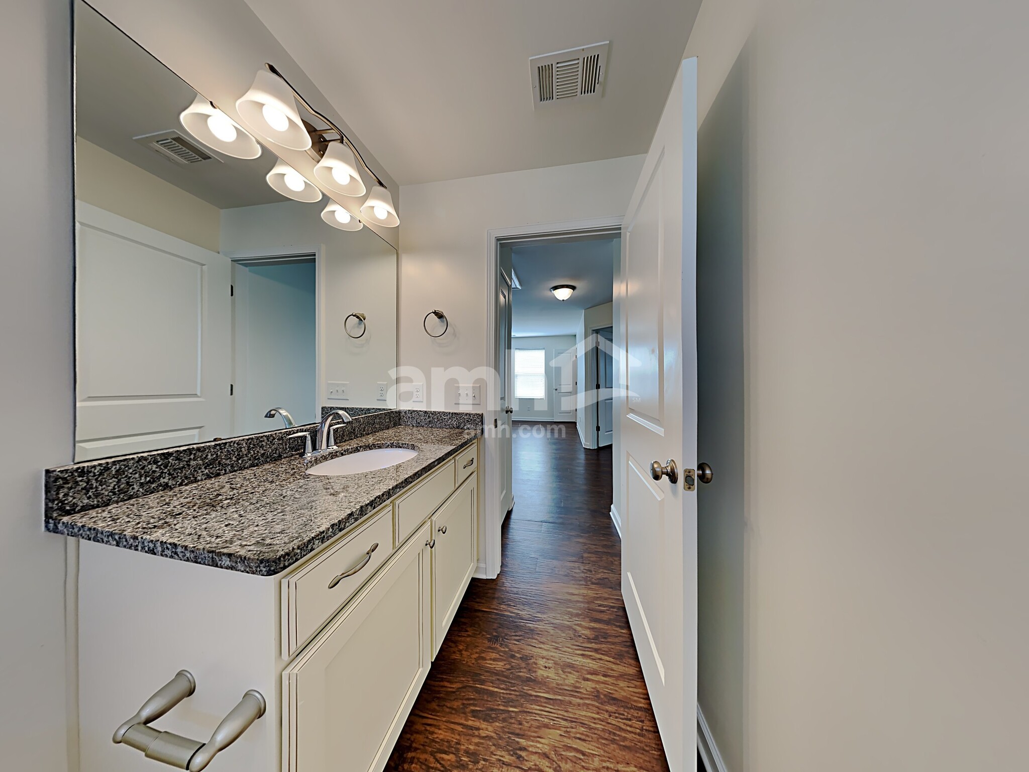 Building Photo - 13 Crabapple Cir