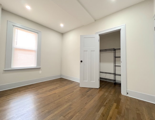 Building Photo - 5006 Seminole St