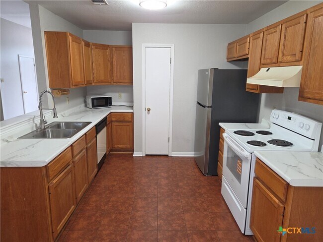 Building Photo - 4706 Hartrick Bluff Rd