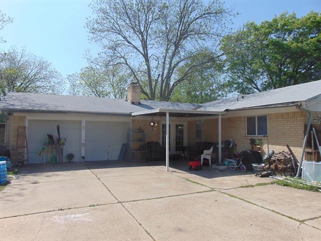 Building Photo - 2114 E Park Row Dr