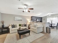 Building Photo - 506 Main St