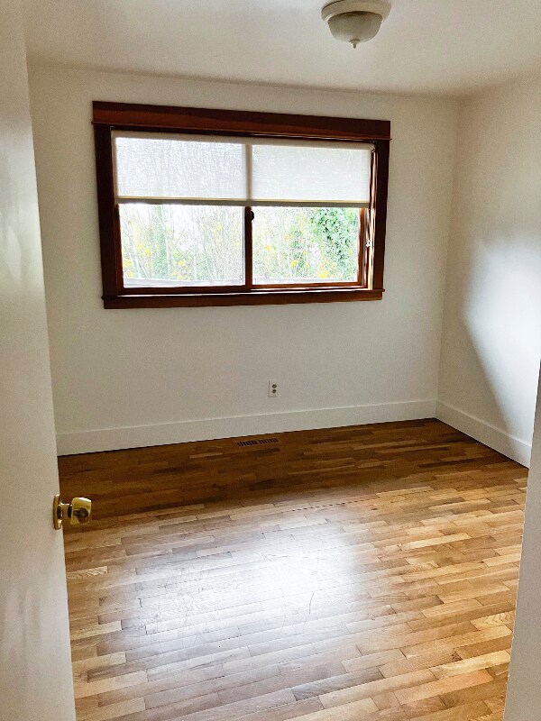 Building Photo - 12024 SE 20th St