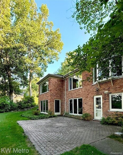 Building Photo - 1448 Inwoods Cir