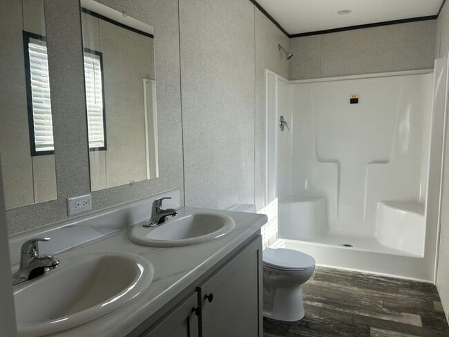 Building Photo - 14259 Isoba Ct