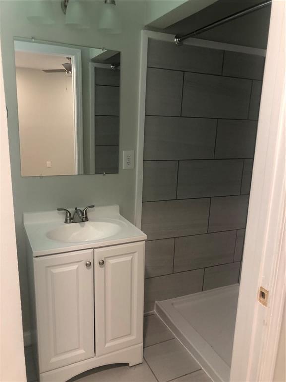 Building Photo - 700 Lynn Cir SW