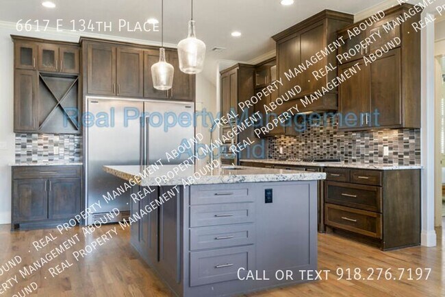 Building Photo - 6617 E 134th Pl S