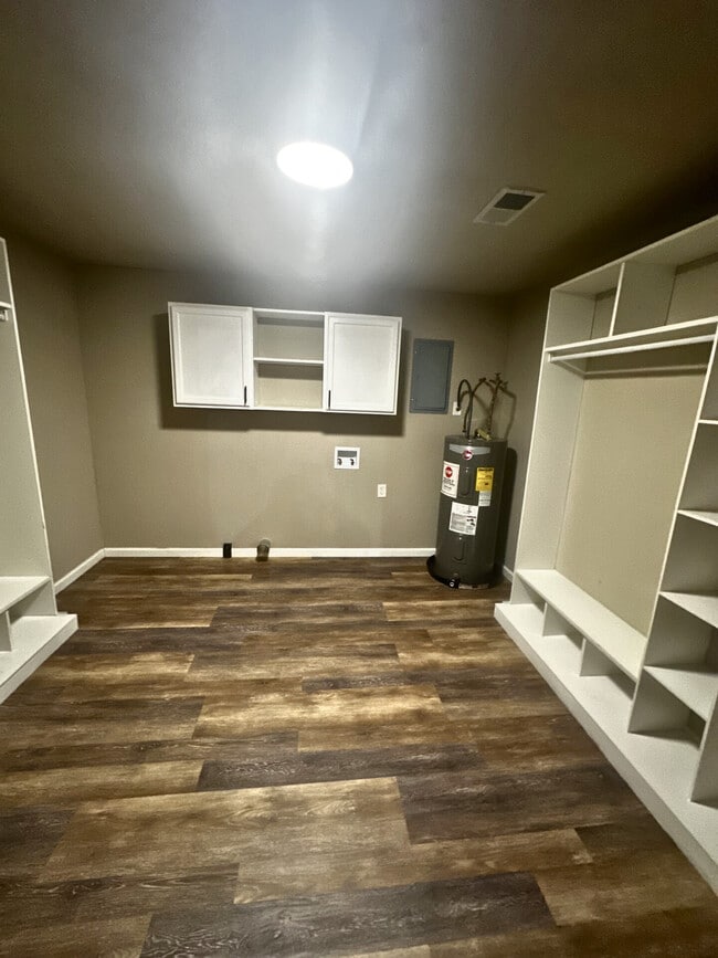 Building Photo - 11161 Soape Rd