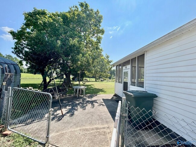 Building Photo - 4718 Meridian St N