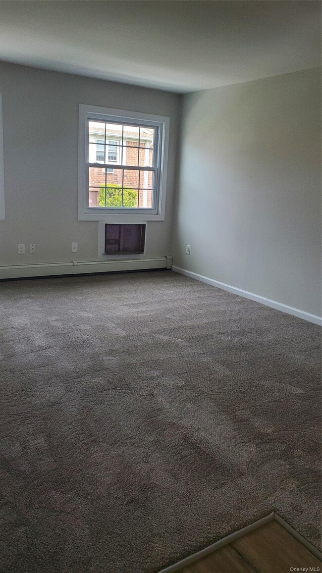 Building Photo - 460 Old Town Rd