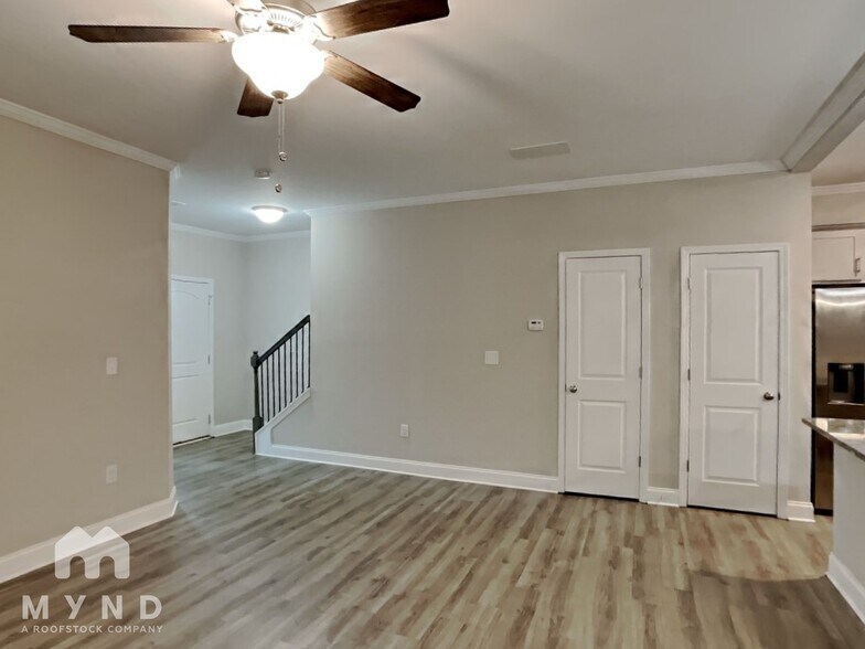 Building Photo - 7734 Fawn Cir