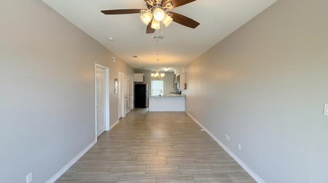 Building Photo - 5601 Cuenca Dr